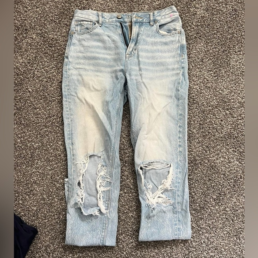 American Eagle Mom Jean